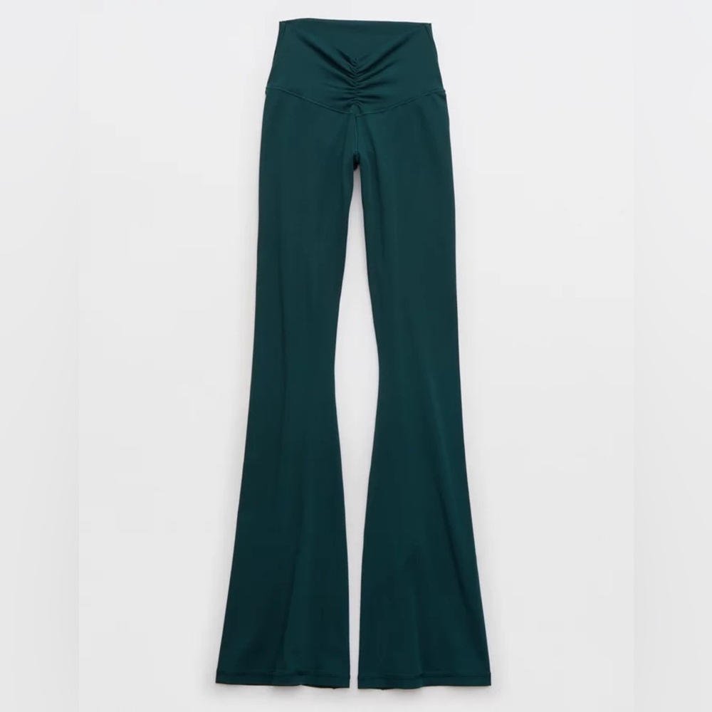 OFFLINE by Aerie Real Me High Waisted Ruched Flare Legging – Medium - Picture 3 of 8